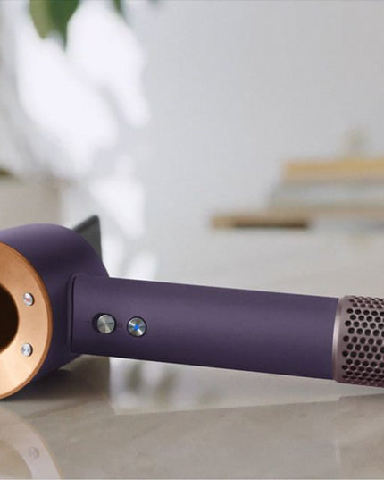 The Dyson Supersonic™ professional hair dryer is ideal for gym or spa use due to the improved filter, fast dry time, and low noise. Treat your guests to an elevated experience.