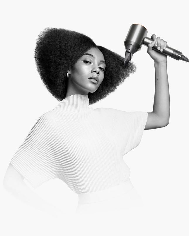 The hair dryer re-thought. Helps prevent extreme heat damage to protect natural shine. Air temperature is measured 40 times every second, keeping the temperature under control. Ultra fast drying. Drying shouldn't take forever. 