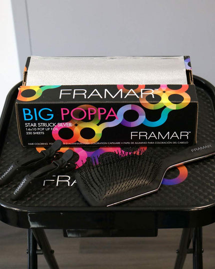 Big Poppa Star Struck Silver 14 x 10 Pop Up Foils includes 250 sheets. Extra-wide foils wrap the entire scalp, perfect for highlights on long strands.