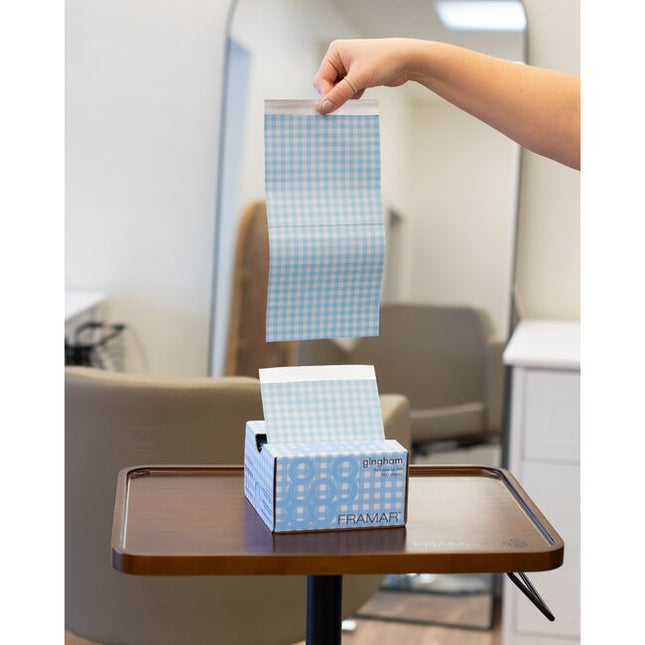 Pre-cut and pre-folded foils that are ready when you are. No prep needed!Embossed texture prevents foils from slipping so that you can breeze through any service.High quality, colorful foil guaranteed to make every process more fun for you and your client!Featuring our signature perforated, adjustable Push-Up Base, designed to keep foils extra perky for ultimate convenience, just how you like ‘em!