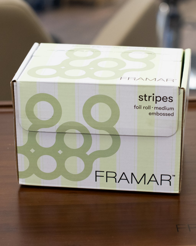 Fresh, fun, and functional—Framar Celery Stripes Embossed Foil Roll is the perfect blend of performance and personality for professional colorists. Designed to deliver maximum control and efficiency, this embossed foil keeps hair securely in place while you create flawless highlights, balayage, and custom color looks.