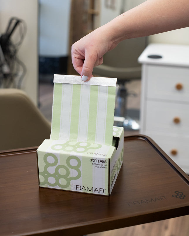 Fresh, fun, and salon-ready—Framar Celery Stripes Pop-Up Foils bring clean-girl aesthetic vibes to every color service. These pre-cut embossed foils are designed for fast, efficient highlighting, balayage, and lowlight applications with the professional performance stylists love.
