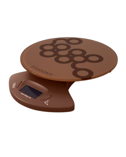 Weigh all of your color, developer, and lightener with ease. Elegant tempered glass top and non-slip feet for perfect stability.