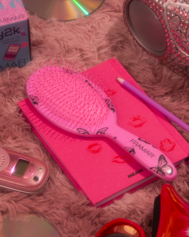 We brought back our Paris brush inspired by the queen of the 2000's but made her better. Get ready to brush, sparkle, and serve nostalgia.