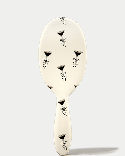 A polished twist on our detangle brush with genuine boar bristles that work hard so you can style your 7th day hair with ease. Designed to achieve the ultimate slick back styles, that’s that SLEEK espresso!