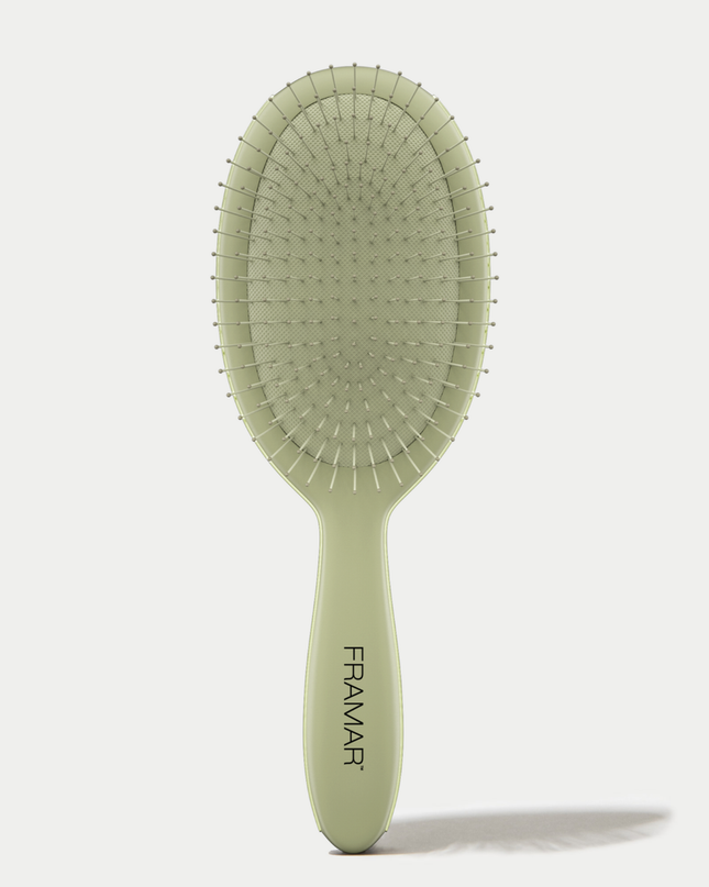 Detangle like a pro with the Framar Extra Dirty Detangle Brush in the fun, feel-good Happy Hour design. Built for both wet and dry hair, this brush glides through knots with ease—minimizing breakage, reducing tension, and keeping clients comfortable in the chair.