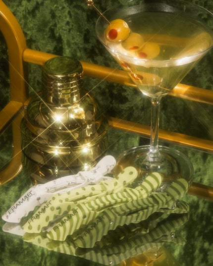 4 pack - rubberized clips - martini patterns.