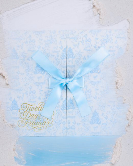 She's back for round 2! This limited-edition pop up experience with 12 holiday patterned foil boxes in one will make you and your client’s holiday hair appointments truly dazzling. Happy festive foiling!