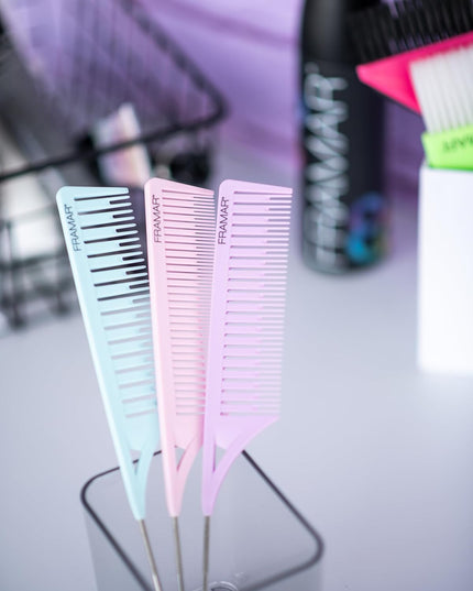 Stylists can shave hours off their highlighting applications with Framar’s brand new Dream Weaver comb set. Three different sized combs quickly and easily separate hair into small sections for highlights. One simple move of the comb creates several even sections ready to be painted, a step that typically requires several minutes of weaving with a pintail.