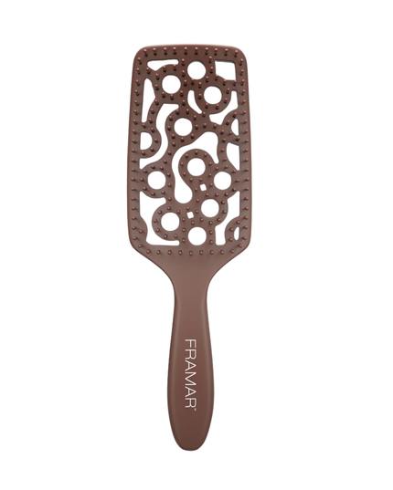 Style and smooth hair in half the time with this aerodynamic detangler designed to hug your scalp and promote airflow.
