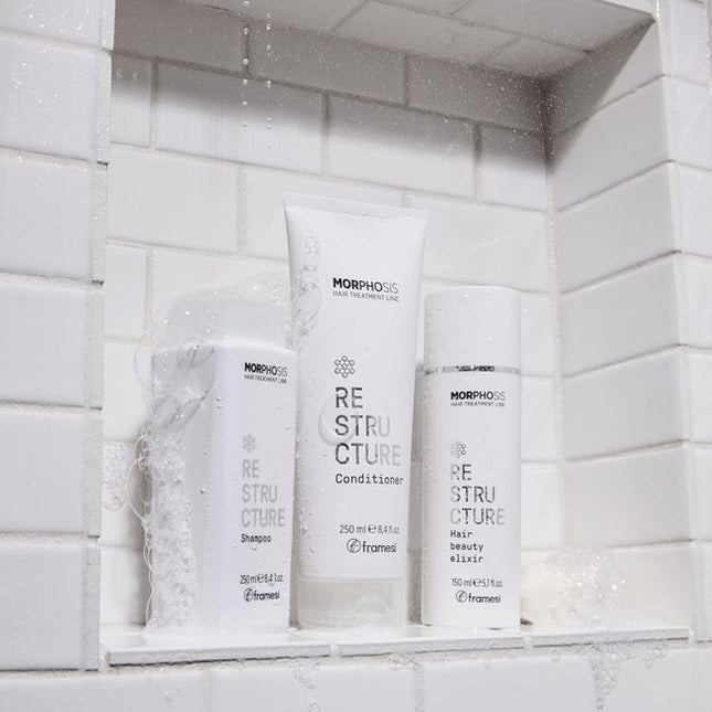 Enriched with Fermented Rice Extract, Hyaluronic Acid, Vegan Collagen, and a 100% plant-derived long-lasting film-forming resin, it reinforces and restores the hair. Leaves damaged hair extremely soft, silky, and glossy with a rejuvenated appearance.