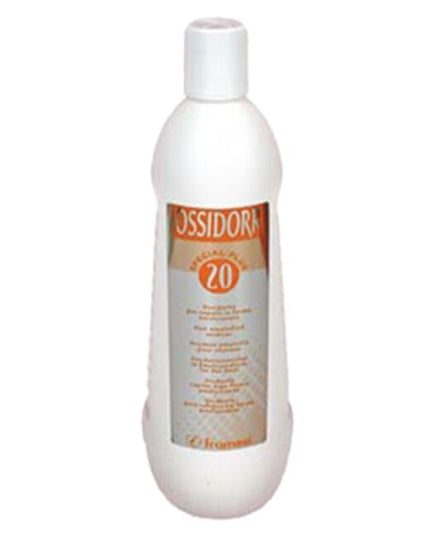 Ossidorr is a hydrogen peroxide emulsion based on conditioning elements. It is a cream developer formulated with reconditioning ingredients. Ossidorr protects the hair from dehydration thanks to cetrimonium, a conditioning substance that bonds with the hair's keratin, it is coated in a protective film.