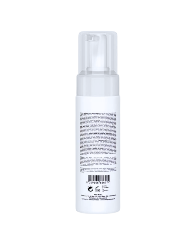 Hydrating, curl-enhancing leave-in for touchable curl support. Lightweight, hydrating formula enhances, restores, and rebuilds curls. Enriched with Cotton Milk, Hyaluronic Acid, and Cationic Conditioners, this weightless leave-in effectively protects the hair from heat damage and humidity. Best suited for dehydrated textures.