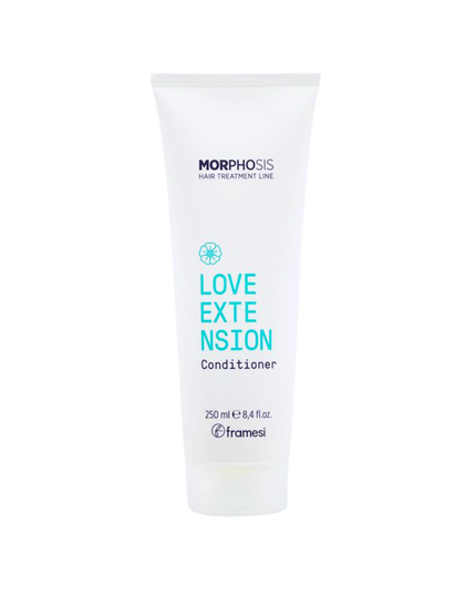 Enriched with Fermented Extract of Althea and Hydrolyzed Soy Proteins, with soothing, softening properties, cleanses gently and hydrates without weighing hair with extensions down, making it easy to detangle. Hair remains extremely easy to comb, soft, and silky.
