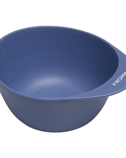 Set of 3 large size mixing bowls for multi color mixing with a stainproof matte finish.