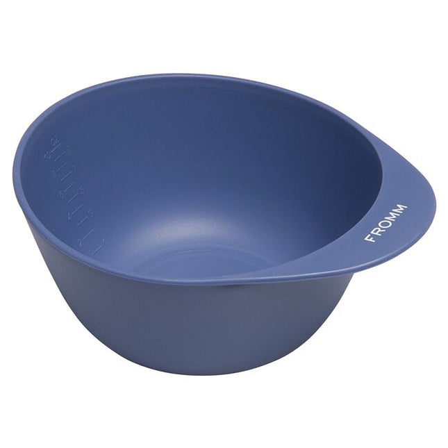 Set of 3 large size mixing bowls for multi color mixing with a stainproof matte finish.