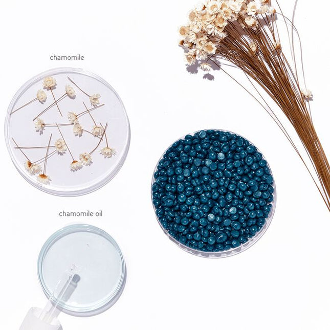 Achieve silky smooth skin with GiGi Pro Wax Bead Kit. This comprehensive waxing kit is designed to provide smooth, long-lasting hair removal with ease and comfort. Whether you're a professional or a beginner, the Pro Wax Bead Kit provides all the tools you need for a smooth, comfortable waxing.