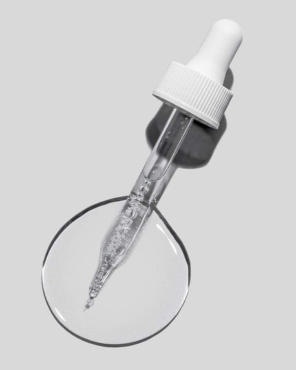 For an instant skin-quenching boost, Daily Hydration Drops is an essential. Targeting surface-level dehydration, this serum is powered by hyper-hydrating hyaluronic acid, which binds water to the skin. Vitamin B5 delivers added soothing and smoothing, helping to strengthen skin’s moisture barrier. Skin feels more hydrated, supple, and soft.