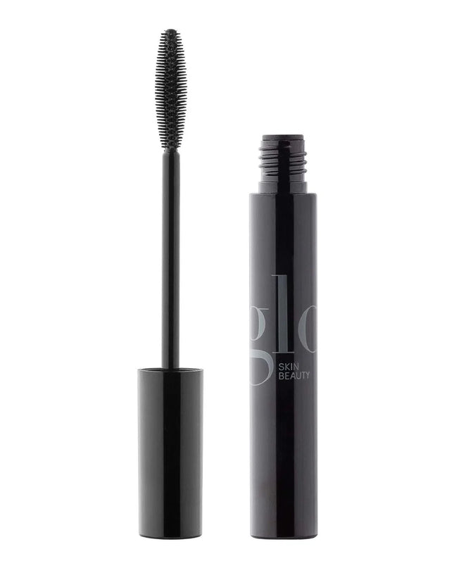 For flawlessly full and lustrous lashes, the Lash Lengthening Mascara will be your go-to. With its innovative tapered brush, each lash is expertly separated and evenly coated in a longwearing, smudge-proof, black mineral pigment, for lifted lashes that truly pop. Boosted by vitamin B5 and conditioning waxes, it strengthens and softens lashes while lengthening, minimizing any flaking, fallout, or clumping. Wear a single coat for beautifully defined long-lasting lashes or layer up to build the intensity.
