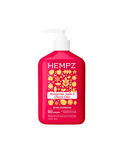 A hydrating formula with a fruity, Amber scent of freshly picked Honeycrisp Apple, Black Cherry Cider, & fall Chai spices. Enjoy a warm, long-lasting scent that is both sweet and slightly spicy, delivering a crisp, comforting experience while keeping your skin soft and hydrated.
