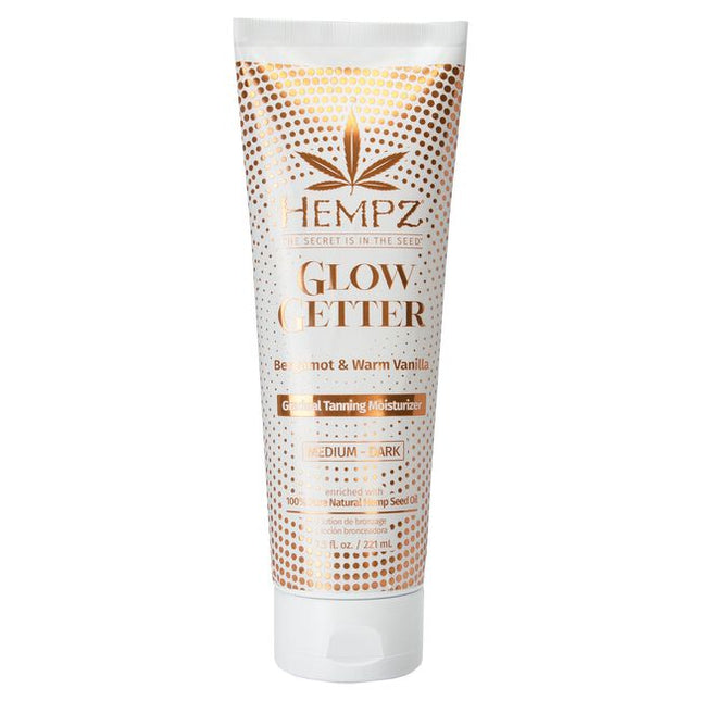 Get a flawless sunless glow with Hempz Medium-to-Dark Gradual Tanning Moisturizer with Shimmer, enriched with hydrating ingredients and sparkling, ethically sourced mica.