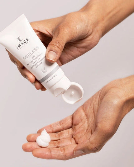 This power-packed facial exfoliator combines enzymatic, physical, and chemical exfoliants to refine and renew dull, uneven skin. Powered by fruit enzymes, hydroxy acids, rose quartz microcrystals, and bamboo powder, it offers our most advanced and thorough exfoliation to remove dead skin. The granular gel-based formula leaves skin tone and texture refined and smooth. A refreshing menthol derivative provides an instant cooling sensation upon application.