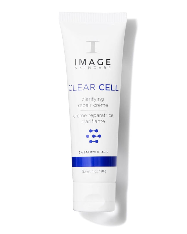 This multi-action gel-crème helps to reduce the appearance of blemishes through surface exfoliation while minimizing visible signs of aging. Featuring naturally-derived bakuchiol with retinol-like benefits, the clarifying formula improves oiliness* and helps to reduce the appearance of wrinkles, skin discoloration, and uneven skin texture.