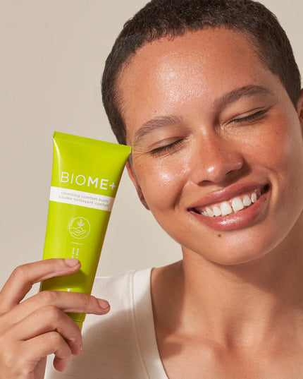 Combining the softness of a cream with the slip of a cleansing oil, this skin-nurturing cleansing balm gently dissolves the day, creating a super-soft, hydrated canvas for serious skincare. With microbiome-friendly fermented squalane derived from 100 percent sugarcane, it helps to optimize the skin’s protective barrier, melting away makeup, sunscreen and impurities without stripping or leaving skin with a tight feeling.