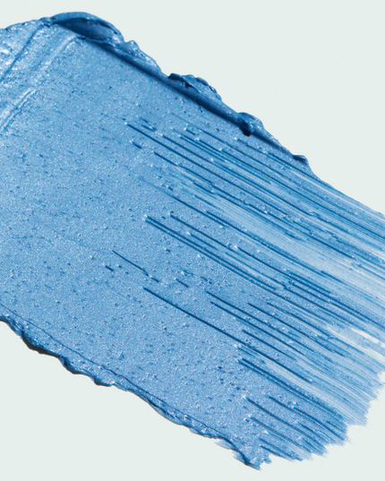 This luxurious, shimmery blue mask supports the skin’s ability to resist stress that causes damage and visible signs of aging. It contains rare pepper berry plant extract to promote skin’s wellbeing. It helps bring skin into balance, hydrating with hyaluronic acid as high-purity clays and jojoba beads gently polish away dullness for improved texture, tightness and tone. Skin is left feeling plump, smooth and firm.