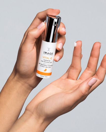 This light, cooling eye gel is supercharged with nourishing antioxidants and peptides that help to reduce the appearance of dark circles, puffiness, fine lines and wrinkles. The perfect antidote to tired eyes, it works to brighten, hydrate and refresh the eye area while delivering the nourishing benefits of vitamin C.