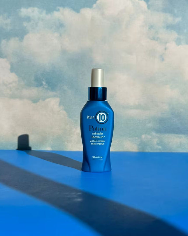 Created as a smart alternative to traditional hair spray, It’s a 10 Blow Dry Texture Spray’s light-as-air formula provides just the right amount of flexible hold with zero tacky feel.