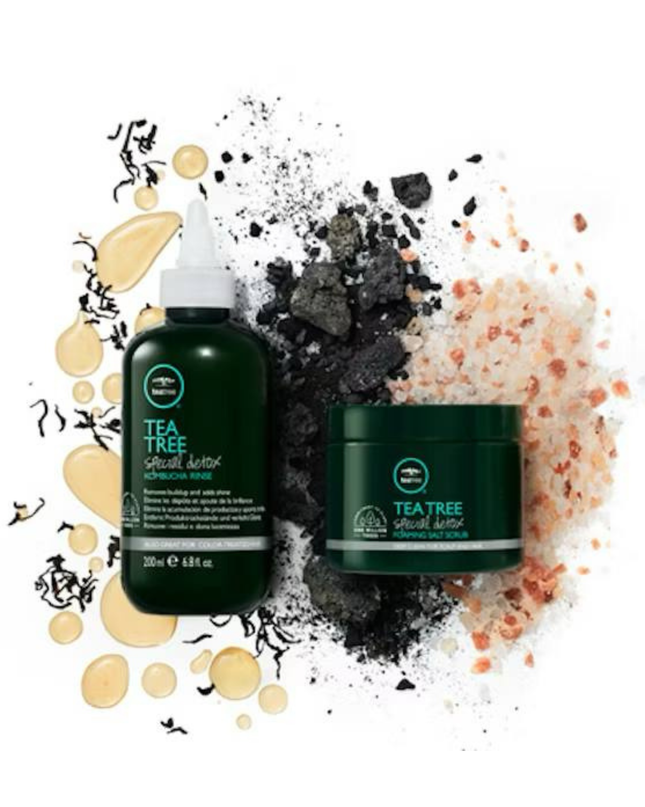 This limited-edition 2-piece care regimen focuses on deep clarifying actions for your scalp and strands. It is designed to lift stubborn product buildup, dead skin flakes, environmental pollutants, and excess heavy oils to leave the scalp feeling thoroughly refreshed and lightweight.