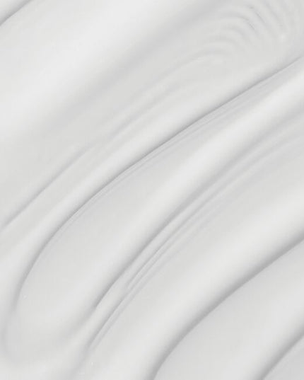 Get to the root of the problem, literally. This salon-quality dandruff shampoo uses zinc pyrithione to fight dandruff at the source. It helps eliminate flakes, itching and irritation while fighting recurrence. The conditioning formula leaves hair soft and manageable with an inviting Bergamot Tea fragrance.
