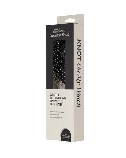 PAUL MITCHELL DETANGLING BRUSH
Detangling has never been this easy.
Ideal for use on both damp and dry hair, this Detangling Brush with flexible bristles is ideal for fast styling and easy detangling. Prep your hair for great style with ease.