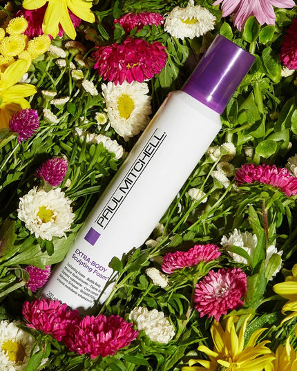  This thick, rich, conditioning styling foam provides flexible body and fullness while enhancing shine and preventing dryness.