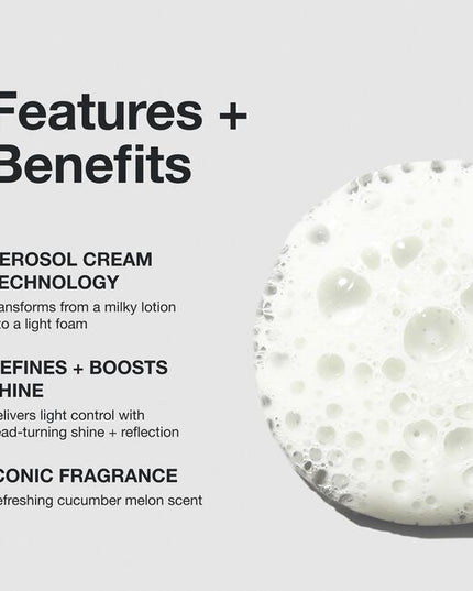 Ultimate Definition + Shine
Add soft styling control to waves, curls and coils. This lightweight pomade helps create smoothness and instant shine.