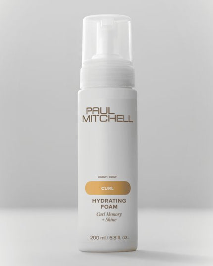 Hydrating Foam
Curl Memory + Shine
Moisturizing foam retains curls and protects from heat. Nourishing ingredients leave hair feeling soft, healthy and full of body with a natural shine.