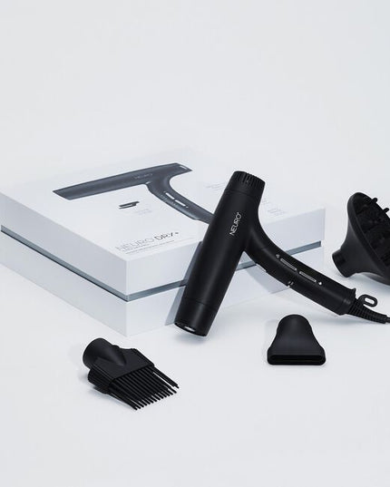 This powerful yet compact professional dryer with automatic dual voltage makes achieving frizz-free, voluminous blowouts easier than ever.