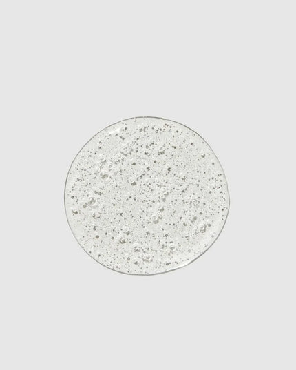 A gentle, daily-use shampoo that cleanses all hair types while enhancing shine and manageability. Designed with a mild, color-safe formula, it helps maintain moisture balance without stripping essential oils. 