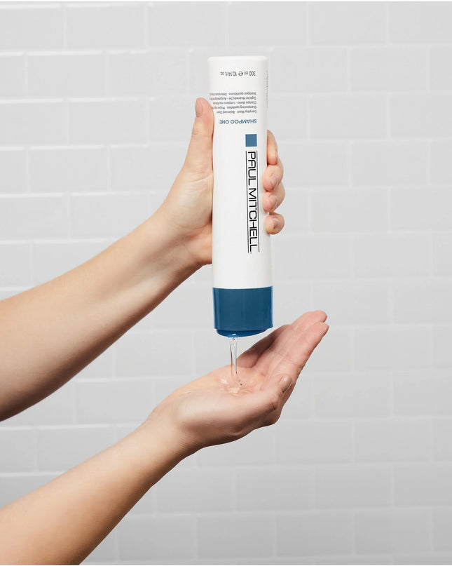 A gentle, daily-use shampoo that cleanses all hair types while enhancing shine and manageability. Designed with a mild, color-safe formula, it helps maintain moisture balance without stripping essential oils. 