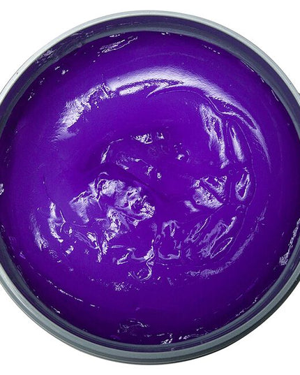 This styling gel is fit for a royal, lasts all day, and never flakes. Created to perform just like our original formula of MODE, this strong-hold gel gives you the control and muscle to tame stubborn hair. Enjoy the same reliable formula everyone loves, now with a vibrant purple color and a new masculine scent of suede and citrus.