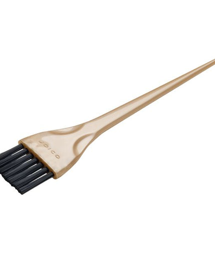 Vero K-PAK VColor Narrow Tint Brush is a valuable coloring tool for accurately and easily applying hair color. The Narrow Tint Brush is great for covering smaller sections of hair with color. It has a comfortable handle that makes it easy to work with and quality bristles for the best color application. The Narrow Tint Brush is excellent for the edges, hairline and smaller sections of hair to color. 