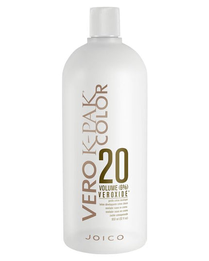 A gentle cr?me developer formulated with Squalane, a moisture binding component to help maintain the integrity of the hair structure throughout the coloring process and leaving hair in optimum condition. Compatible with JOICO VeroLight, and all JOICO Vero K-Pak Color shades (including JOICO Vero K-Pak Color Age Defy), toners and high lifts.