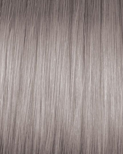 5 minutes or less! That's all it takes to get fast and fabulous blonde hair with Quick Tone Liqui-Creme Toners - a swift, powerful way to make your mark on prelightened looks. Featuring anti-breakage technology and nourishing exotic oils for maximum shine, this Blonde Life collection of Sand, Silver, Violet, and Clear lets you trend-set gorgeous blonde creations faster than ever before. Go for solo shades or intermix; this gleam team makes brass a thing of the past.