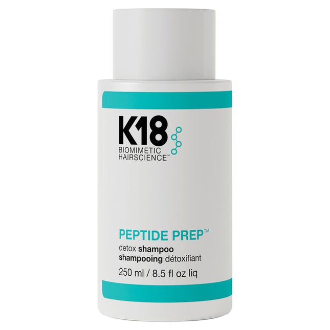 A color-safe, non-stripping clarifying shampoo with the K18PEPTIDE™ to gently but effectively remove 99% product buildup*, 95% sebum* + 76% copper* for detoxified, refreshed hair.