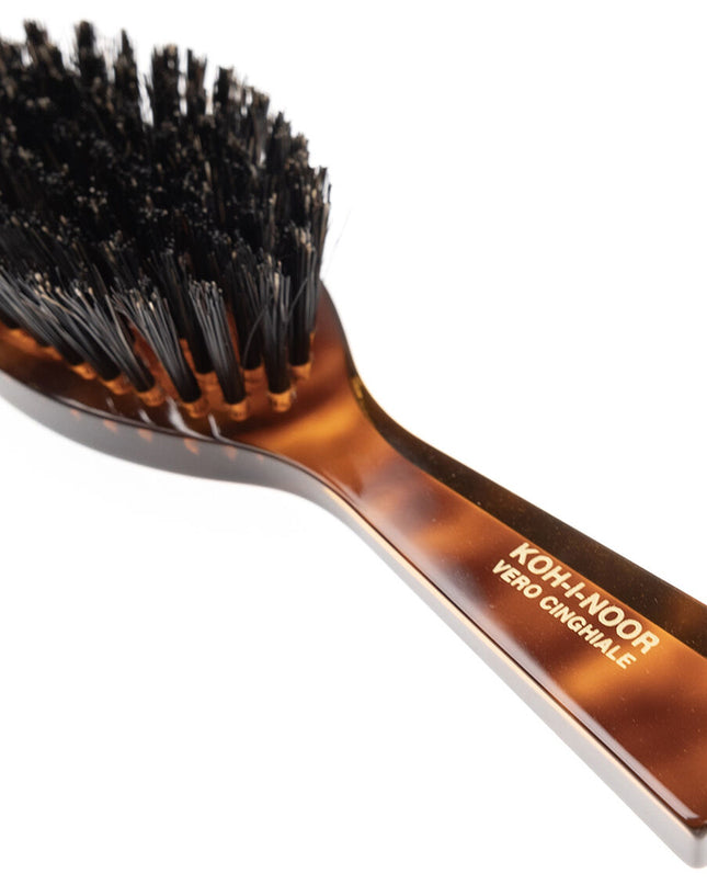 The Jaspe Oval Hair brush with boar bristles brings out your hair’s natural shine by distributing its natural oils and repairing dry ends. Improves hair texture and stimulates the scalp. This brush is also perfect for keeping your beard neat and tidy. Hand-crafted with the finest materials in Italy.