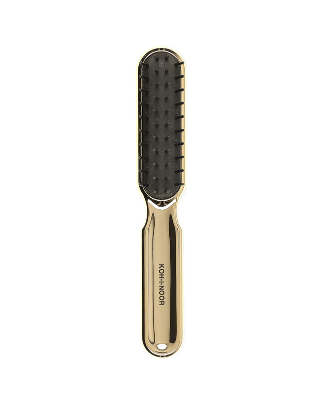 Artfully designed, our Metallic synthetic pin brushes are designed specifically for hair that’s harder to style. Increased control and manageability without damage, each is hand made with a cushioned, pneumatic rubber base. The pneumatic brush design includes cylindrical synthetic pins inserted in a unique rubber cushion pad, perfect for smoothing thick, coarse hair. Made of ABS and coated with either gold or chrome plating. Hand-crafted with the finest materials in Italy.