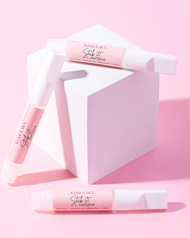 The Kiara Sky “Stick It” nail glue is the best nail glue you’ll ever try! Its fast-setting formula is the strongest on the market and it features a quick 3-second dry time allowing you to apply nail tips faster and with maximum adhesion!