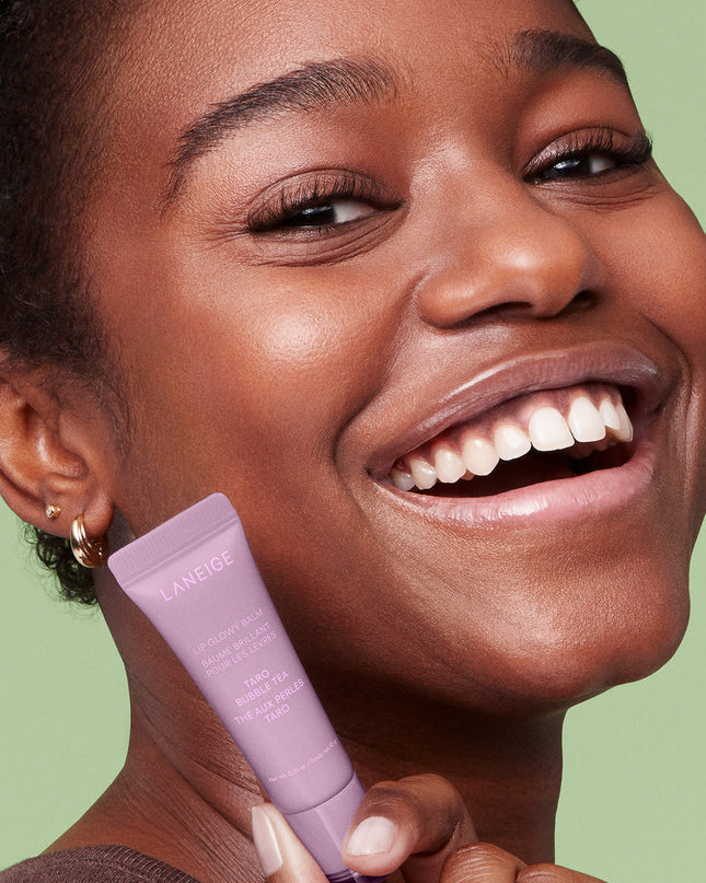 A lightweight, moisture-rich lip balm powered by Korean skincare. Enriched with Shea and Murumuru Seed butters for nourishing, on-the-go hydration and a glossy finish.