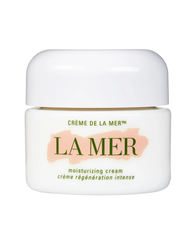 An icon for a reason. This rich face cream helps heal dryness & energizes repair to unlock a rejuvenating transformation. Used daily, it helps improve skin’s barrier for healthier, firmer skin. Fueled by our visible youth-regenerating Miracle Broth™ and a 50-year legacy of bioenergetic science. Filled by hand.